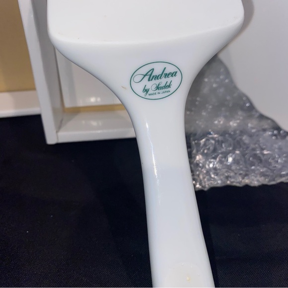 NWF 10” Hummingbird Cake Plate and Server - Like New - Original Box - Picture 9 of 11